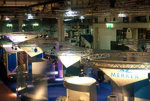 dx3.jpg (200563 byte)